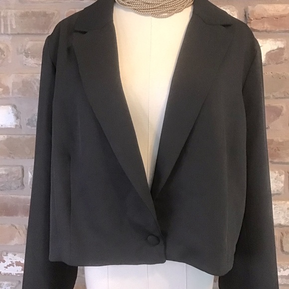 GIBSON LATIMER Women's Black Cropped Notched Lapel 1 Button Blazer XL NEW - Picture 5 of 7